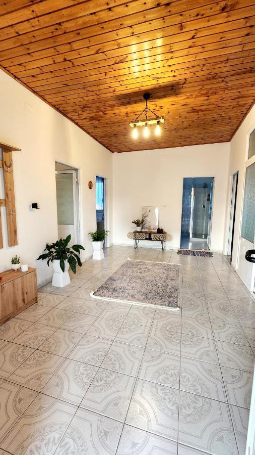 Mia Guest House - Entire Home With Balcony & Garden Divjake Exterior foto